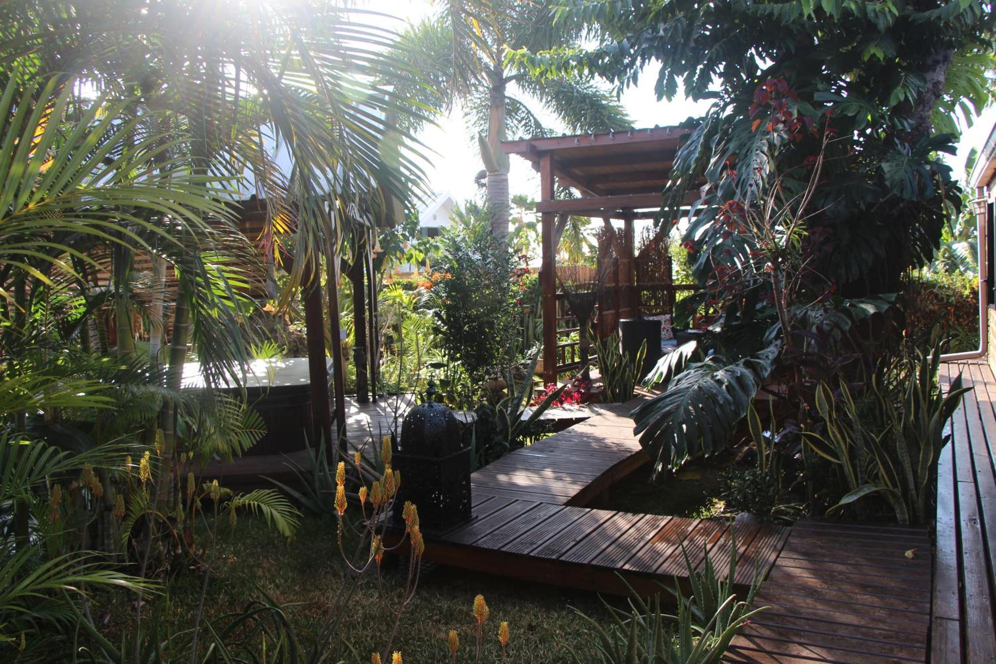 Lodge Le Palissandre à LA LIANE DE JADE 974- jacuzzi privatif - piscine Le Bois de Nefles (La Plaine) Exterior foto